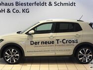 VW T-Cross, 1.5 TSI R-Line, Jahr 2025 - Wedel