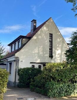 Charmantes Einfamilienhaus mit großem Grundstück am Bürgerpark in Sulingen zu verkaufen - Sulingen