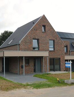 Zuschlagen und Zukunft sichern: Neubau Reihenhaus im KfW 40 QNG-Standard in Damme! - Damme