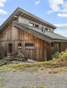 Architektenhaus mit zwei Wohneinheiten: Ihr perfektes Wochenenddomizil in Marienheide - Marienheide