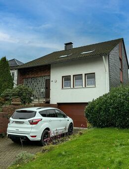 Flexibles Wohnen und Investieren: Attraktives Haus mit Einnahmequelle - Wermelskirchen