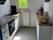 Zweiteilige Einbauküche ohne Elektrogeräte - Troisdorf