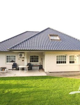 +++ Großzügiger Bungalow mit Garage in familienfreundlicher Wohnlage in Augustfehn! +++ - Apen