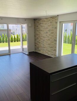 Exklusive 3-Zimmer-Erdgeschosswohnung mit Terrasse und Gartenbereich in ruhiger Lage von Ehingen - Ehingen (Donau)