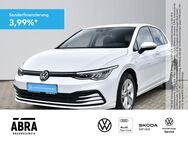 VW Golf, 2.0 TDI VIII Life, Jahr 2020 - Braunschweig