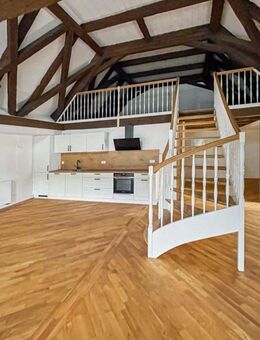 Einzigartige, denkmalgeschützte, kernsanierte Mietwohnung, mit eigener Terrasse, Zentrum Vilshofen - Plattling Zentrum