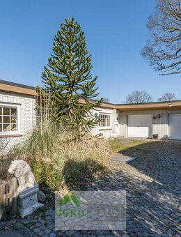 Raum für Ideen - großzügiger Bungalow mit Einliegerwohnung, Wintergärten und viel Potenzial - Hasloh