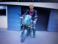 Er 65 sucht Freundschaft mit einer Frau mit Interesse am Motorrad fahren - Fuldatal