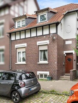 Bremen-Gröpelingen: Charmantes Reihenendhaus mit Wintergarten, Vollkeller und Dachboden - Bremen