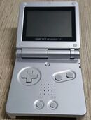 Gameboy Advance SP mit Pokemon Blattgrün in 74072