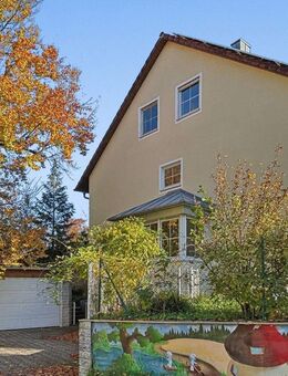 Doppelhaushälfte in idyllischer Lage in Regensburg-Dechbetten - Regensburg