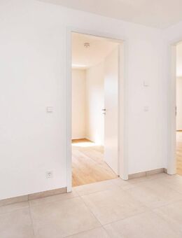 MAIER - Neubau bezugsfertig: 2-Zi-Terrassen-WHG mit EBK, TG und Gartenanteil ca. 108m² - WE 3 - Vaterstetten