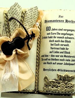 Deko-Buch zur Diamantenen Hochzeit mit Holz-Buchständer - Pressath