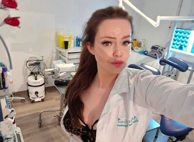 Frauen oder Paare für eine klinik Langzeit Session eventuell mit film dreh ist aber kein muss!