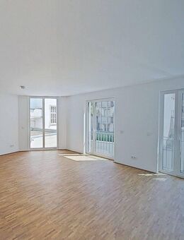 Exklusive 3-Zimmer-Wohnung mit großem BALKON und EBK im Neubauquartier "Großherzog Friedrich Höfe" - Saarbrücken