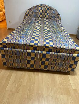 Bett mit Unterbau - Neu Ulm