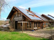 Naturliebhaber aufgepasst! Charmantes Blockhaus auf großem Grundstück - Winhöring