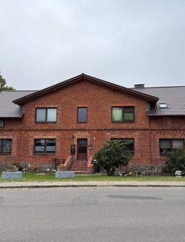 Großes Bauernhaus in Lüblow: 4 Wohnungen, PV Anlage, neues Dach und neue Heizung - Lüblow