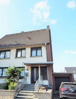 Bereits RESERVIERT!! Modernisiertes & gepflegtes Drei-Parteienhaus mit solider Netto-Kaltmiete! - Bergheim (Nordrhein-Westfalen)