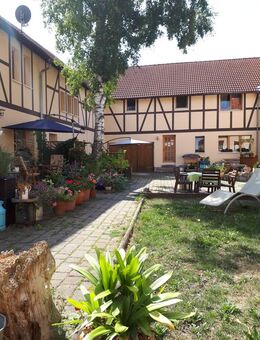 Sie lieben das Ländliche? unweit von Erfurt (ca. 6 km) geschlossener 3 Seitenhof, Haus 6 ZKB ca. 220 m² - Amt Wachsenburg