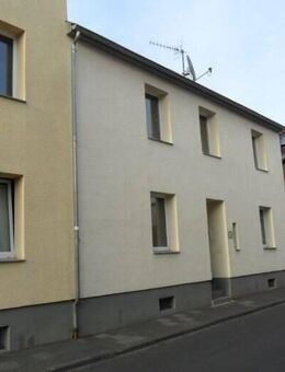 Schicke, gepflegte 1,5 Zimmerwohnung im Zentrum von Bad Honnef mit Pantry Küche an junge Leute bis 30 Jahre, Möbelübernahme erwünscht - Bad Honnef