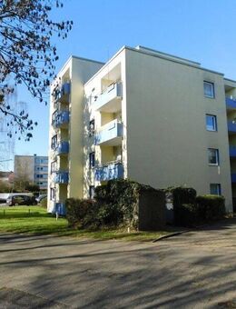 Geräumige 2-R-Wohnung im EG mit Balkon, ideal fürs Alter! - Bochum