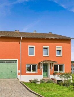 GEPFLEGTES EINFAMILIENHAUS MIT GARTEN,SCHEUNE UND VIEL PLATZ IN RUHIGER LAGE - Mettlach