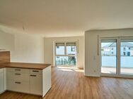 Top ausgestattete Wohnung mit Tageslichtbad, Einbauküche, Abstellraum u. großem Südwest-Balkon! - Maxhütte-Haidhof