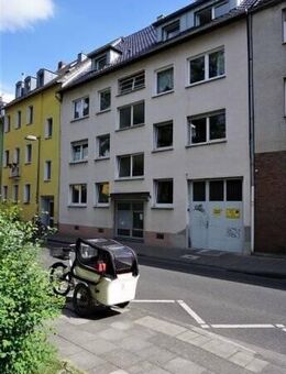 Großzügige Einzimmerwohnung vis a vis zum Rheinauhafen zu verkaufen - Köln