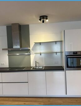 Perfekte großzügige 3-Zimmer-Wohnung in bester direkter Lage am Stadtplatz samt großen Balkon - Pfarrkirchen