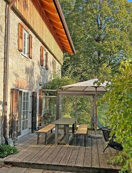 TOP-saniertes Landhaus mit Zweitwohnsitzgenehmigung in schöner Bergsichtlage - Unterwössen