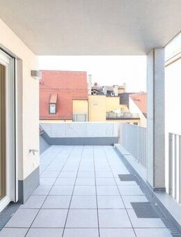 Sonnenverwöhnte Wohnträume mit Balkon, moderner Küche und komfortabler Ausstattung - Augsburg