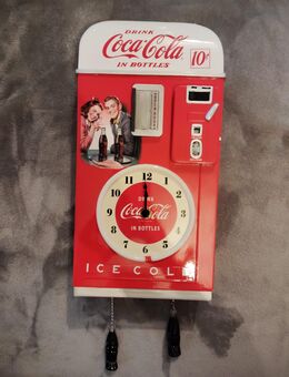 Coca Cola Wanduhr mit Pendel und Beleuchtung - Asperg