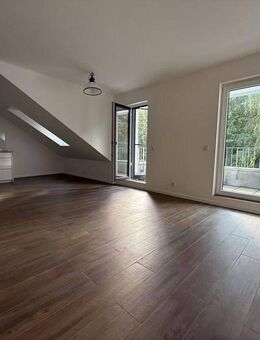 Stilvolles & modernes Penthouse mit großer Dachterrasse ins Grüne - Frankfurt (Main)