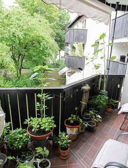 Gepflegte 2-Zimmer-Wohnung mit Balkon und Blick ins Grüne in zentraler Lage von Erding - Erding