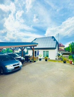 Einfamilienhaus auf Eckgrundstück in Bernau mit großer Solaranlage und monatlicher Vergütung - Bernau (Berlin)