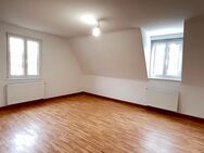 Aufwendig renovierte 3-Zimmer Wohnung mit ca. 65 m² Wohnfläche im 1. OG zu vermieten - Bad Brückenau