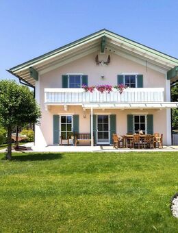 Von Privat - Exklusive Landhausvilla mit Alpenblick in begehrter Lage von Holzkirchen - Holzkirchen (Regierungsbezirk Oberbayern)