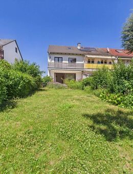 Sanierungsbedürftiges 5-Zimmer-Familiendomizil in Feldrandlage mit großem Garten - Wiesbaden