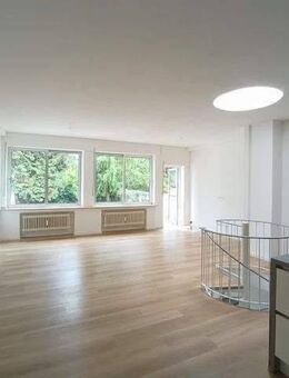 Krefeld-City, Ostwall 71 - INDIVIDUALOBJEKT - 2-Zimmer-Maisonette-Wohnung mit Terrasse + Garten, fertig zum sofortigen / zeitnahen Einzug !! - Krefeld