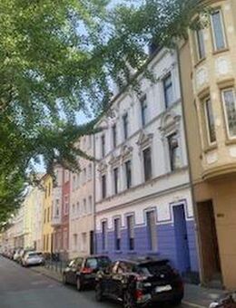 Gepflegtes Gründerzeit Mehrfamilienhaus mit bester Infrastruktur - Oberhausen