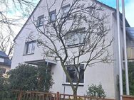 **Erstbezug nach Renovierung** Großzügige Dachgeschosswohnung - ideal zum Wohnen und Arbeiten** - Neu Isenburg