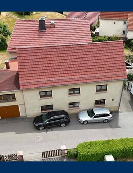 Großzügiges Wohnhaus mit Baugrundstück & 3 Garagen - vielseitige Möglichkeiten in Frohburg - Frohburg Eulatal