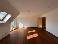 Urbaner Luxus: 4-Zimmer-Maisonette mit 2 Bädern und exzellentem Wohnambiente - Nürnberg