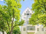 Einzigartige Rarität: Dachwohnung mit Spitzbogengalerie und Garagenstellplatz - VERMIETET - Berlin
