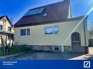 Sanierungsbedürtiges Einfamilienhaus mit moderner Heizungstechnik in Kölleda bei Sömmerda - Kölleda