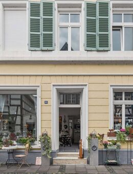 Engel & Völkers: Wohn- und Geschäftshaus im Herzen von Königswinter - Königswinter