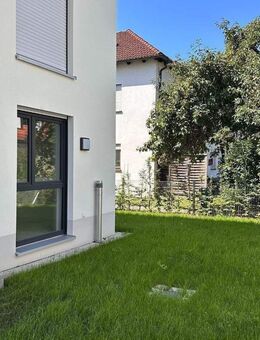 Exklusive 2,5-Zimmer-Neubauwohnung mit Balkon, Hobbyraum & Stellplatz - Erlangen