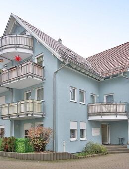 Charmante DG-Wohnung mit Süd-Balkon - Vermietetes Investment in zentraler Lage von Weil der Stadt - Weil der Stadt