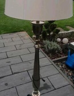 Stehlampe/ Stehleuchte - Kreuzau